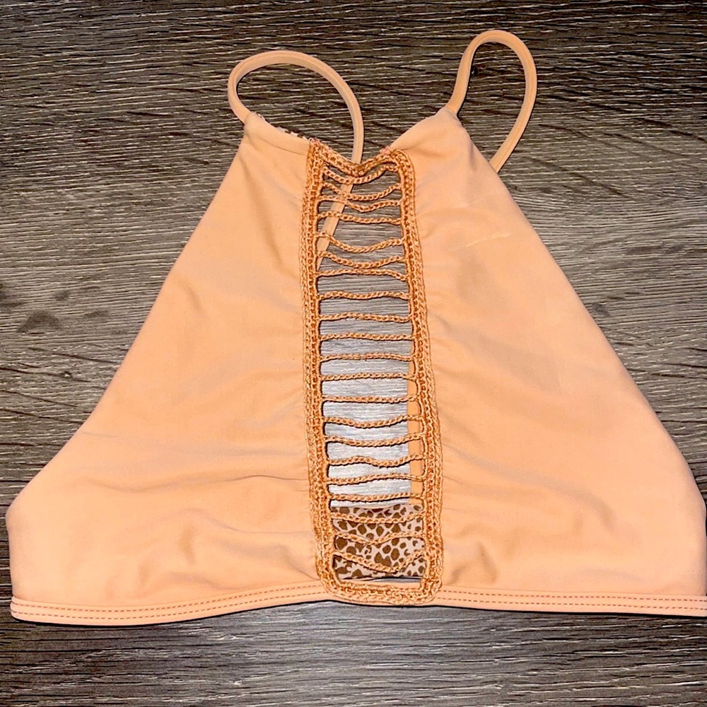 Acacia Petite Top